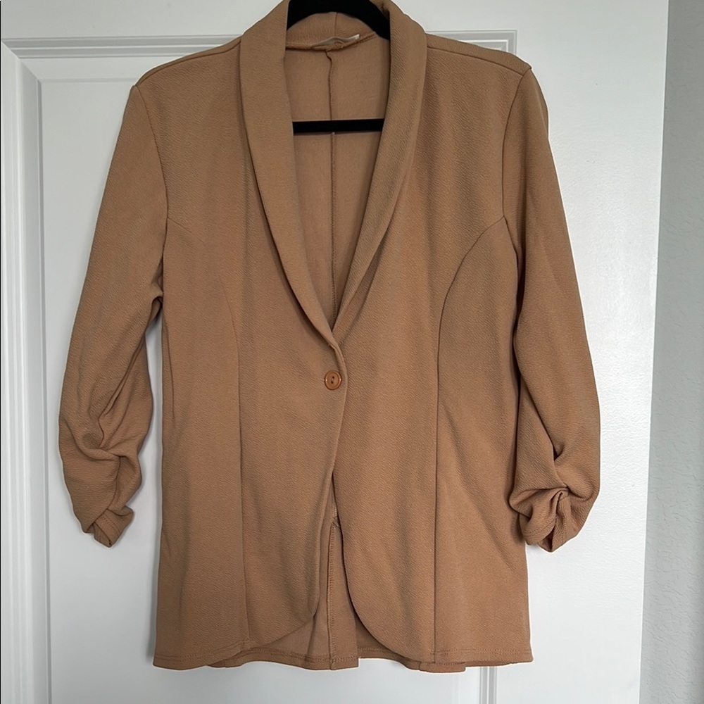 Tan Blazer with Ruched Sleeves and Classic Lapel